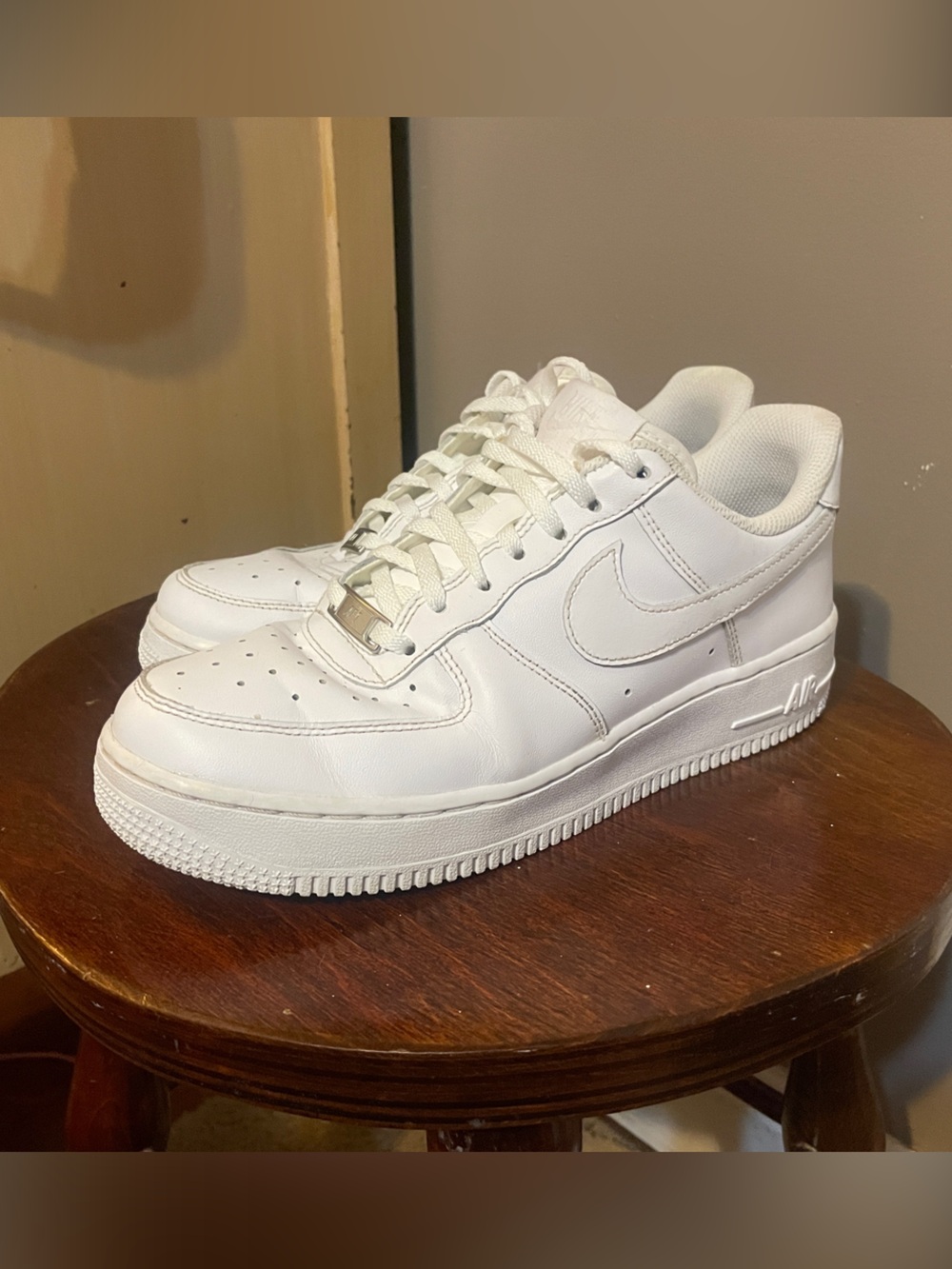 White Nike AF1 Air Force Ones Women’s 7.5